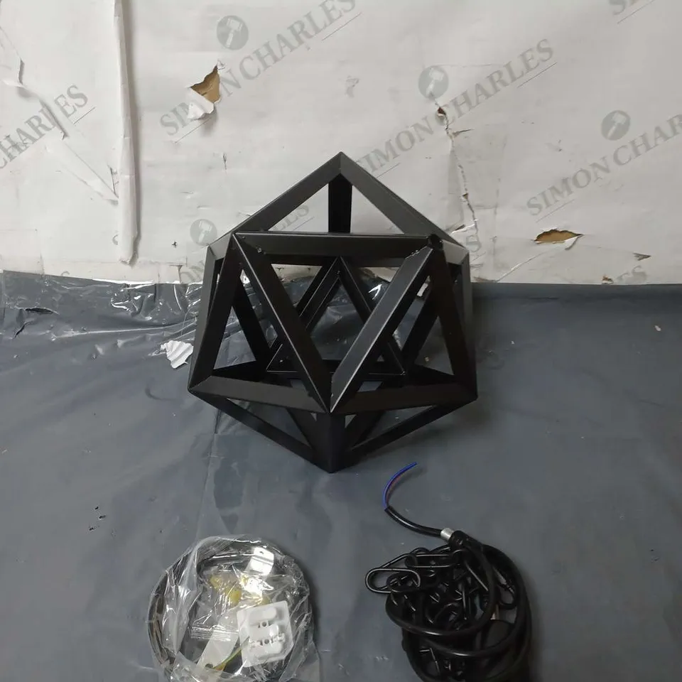 BOXED ICOSAHEDRON BLACK CHAINED LIGHT PENDANT 