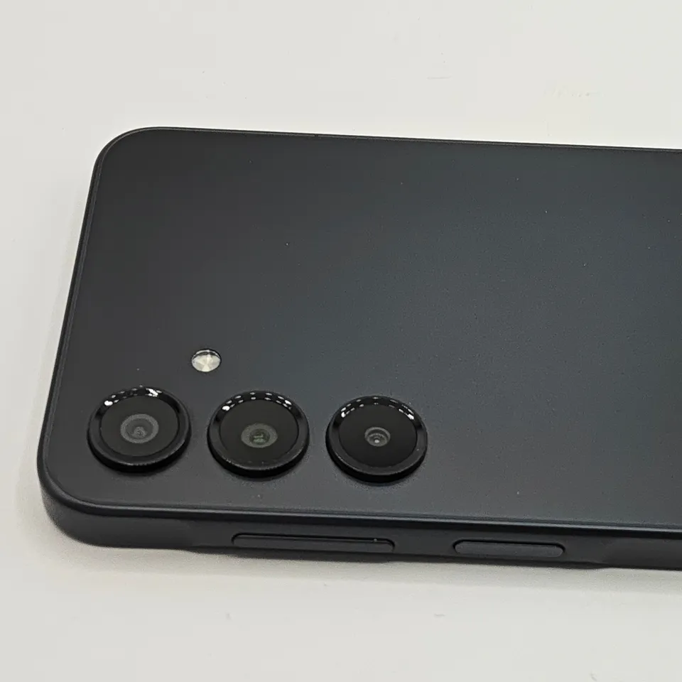 BOXED SAMSUNG GALAXY A16 4/128GB IN BLACK - SM-A165F