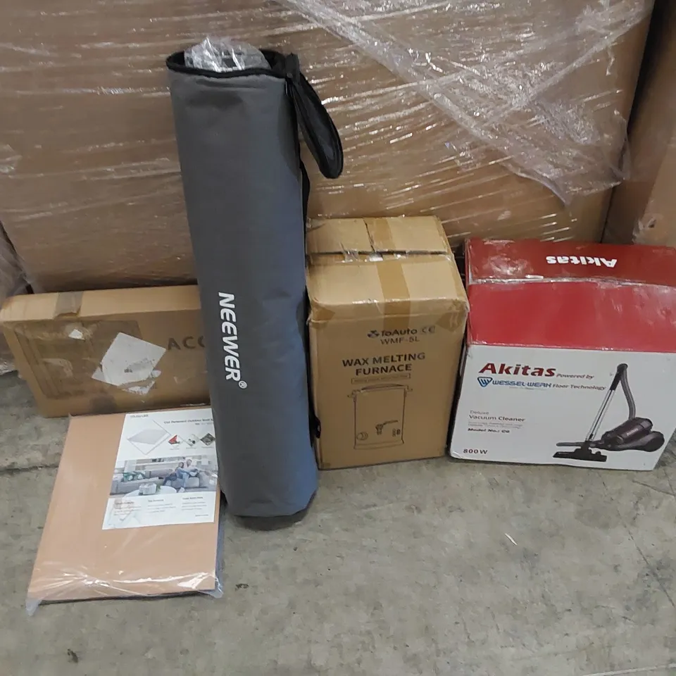 PALLET OF ASSORTED ITEMS INCLUDING: PHOTOGRAPHY EQUIPMENT, VACUUM CLEANER, WAX FURNACE, SHOE SHELF, CAT MAT