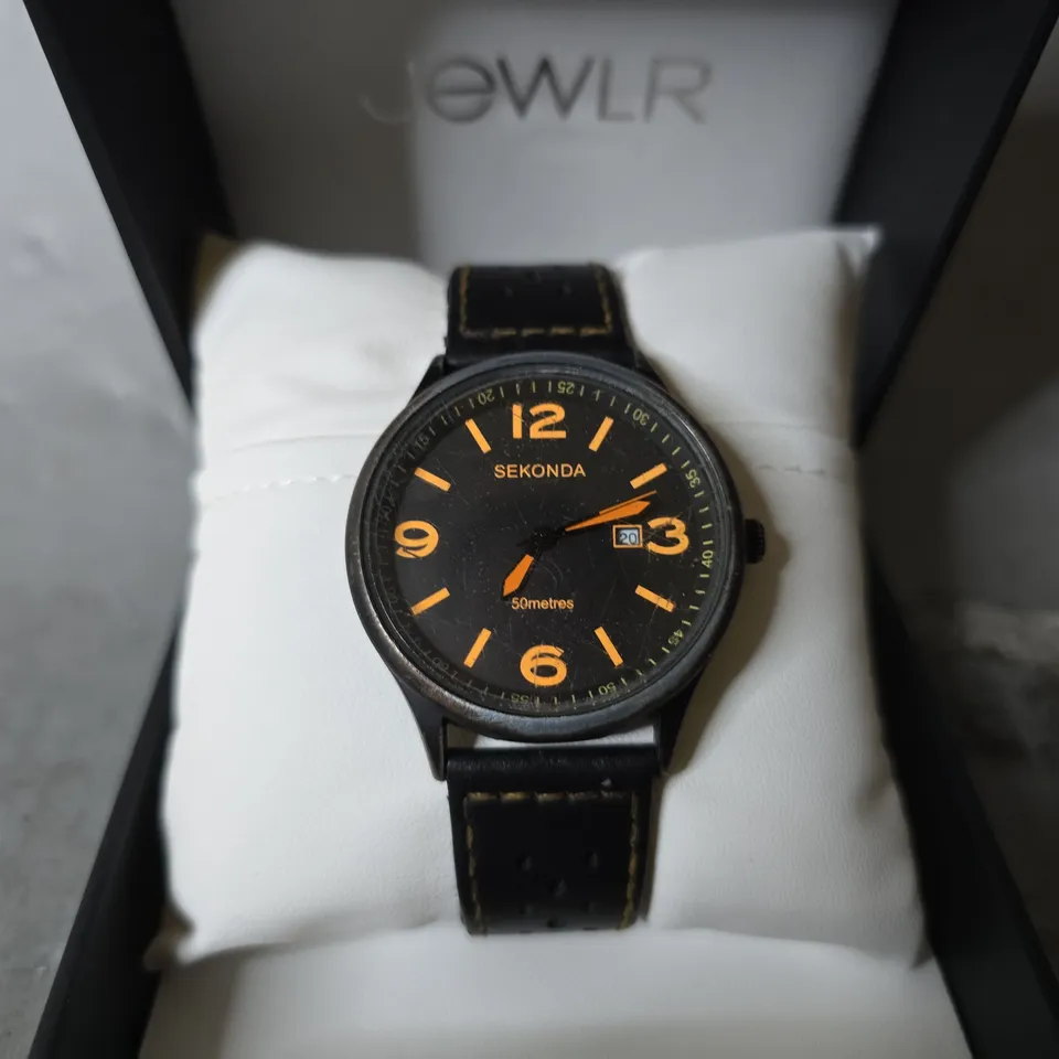 SEKONDA CLASSIC LEATHER STRAP WATCH 
