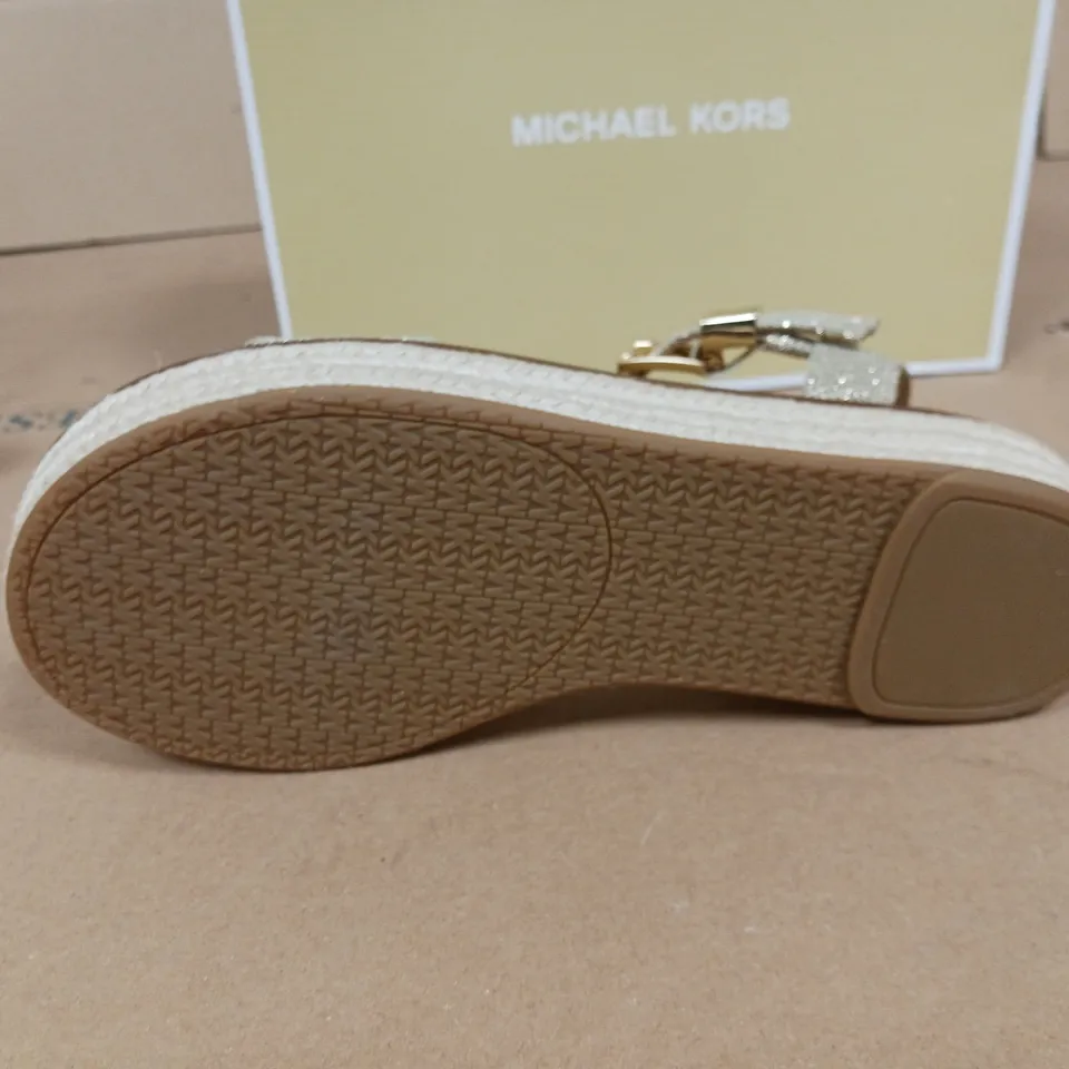 BOXED PAIR OF MICHAEL KORS GLITTER CHAIN MESH SHOES - US 7.5M