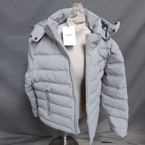 ARNE ACTIVE DOWN JACKET IN MID GREY SIZE L