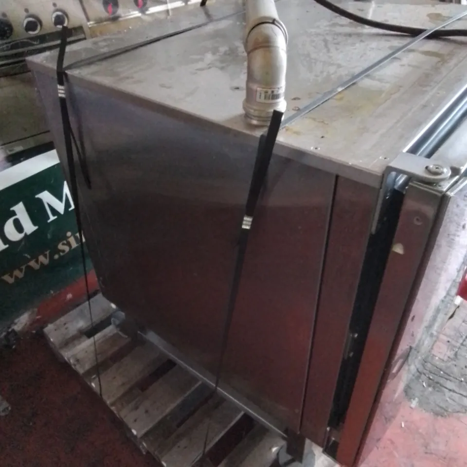 HOUNO CPE 1.06 COMMERCIAL OVEN 