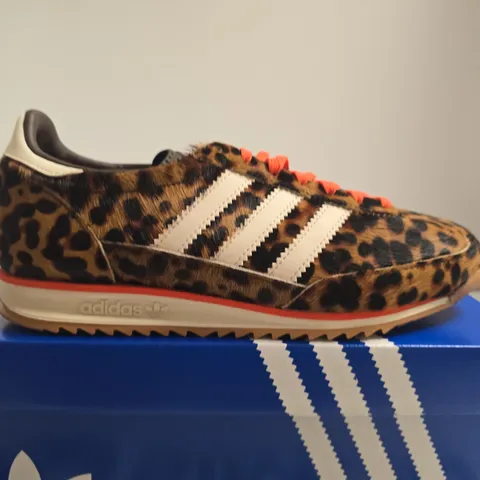 BOXED PAIR OF ADIDAS SL 72 OG W LEOPARD PRINT TRAINERS – UK 7