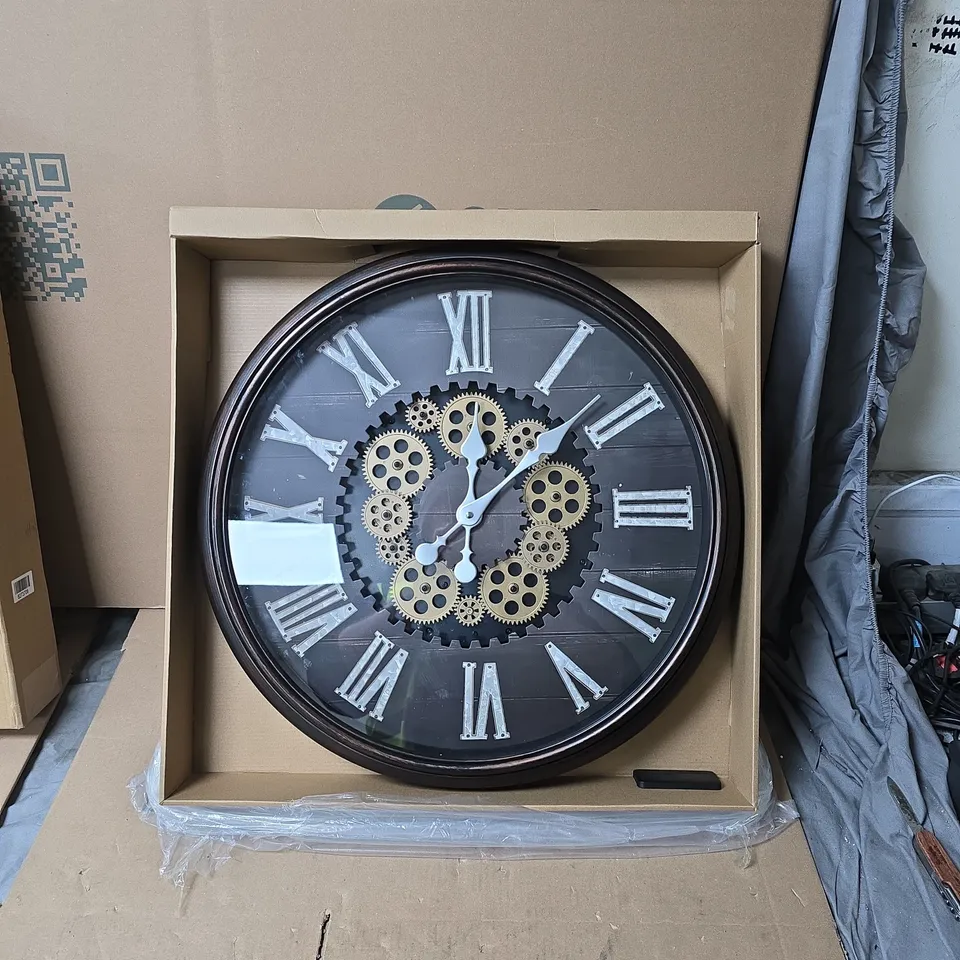 DECORATIVE GEAR WALL CLOCK WITH ROMAN NUMERALS – BLACK FRAME