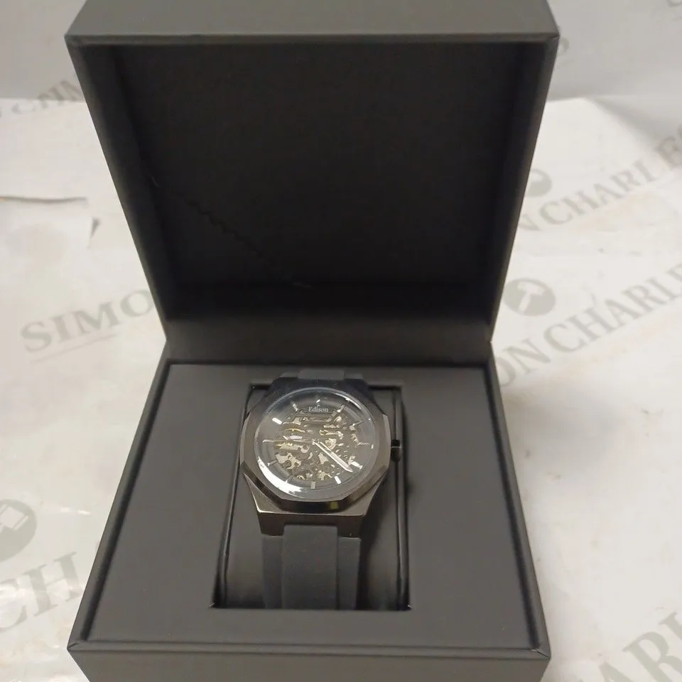 EDISON MEN'S ROADSTER HEXAGON WATCH