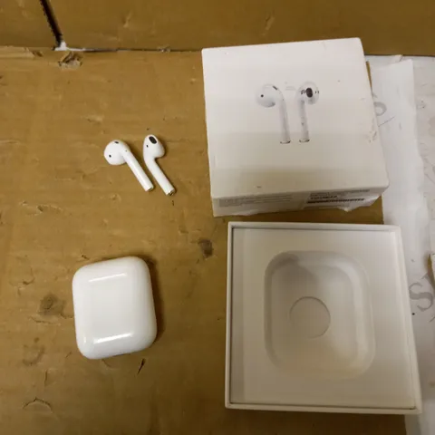 BOXED APPLE AIRPODS