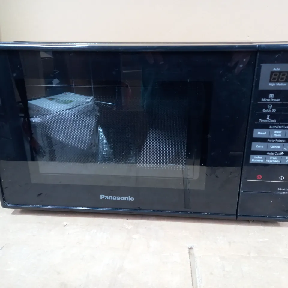 PANASONIC MICROWAVE OVEN - SILVER