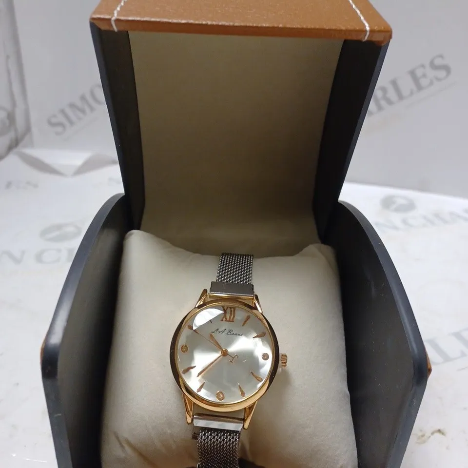 L.A BANUS WATCH – CHAIN LINK METAL STRAP – MAGNETIC CLASP