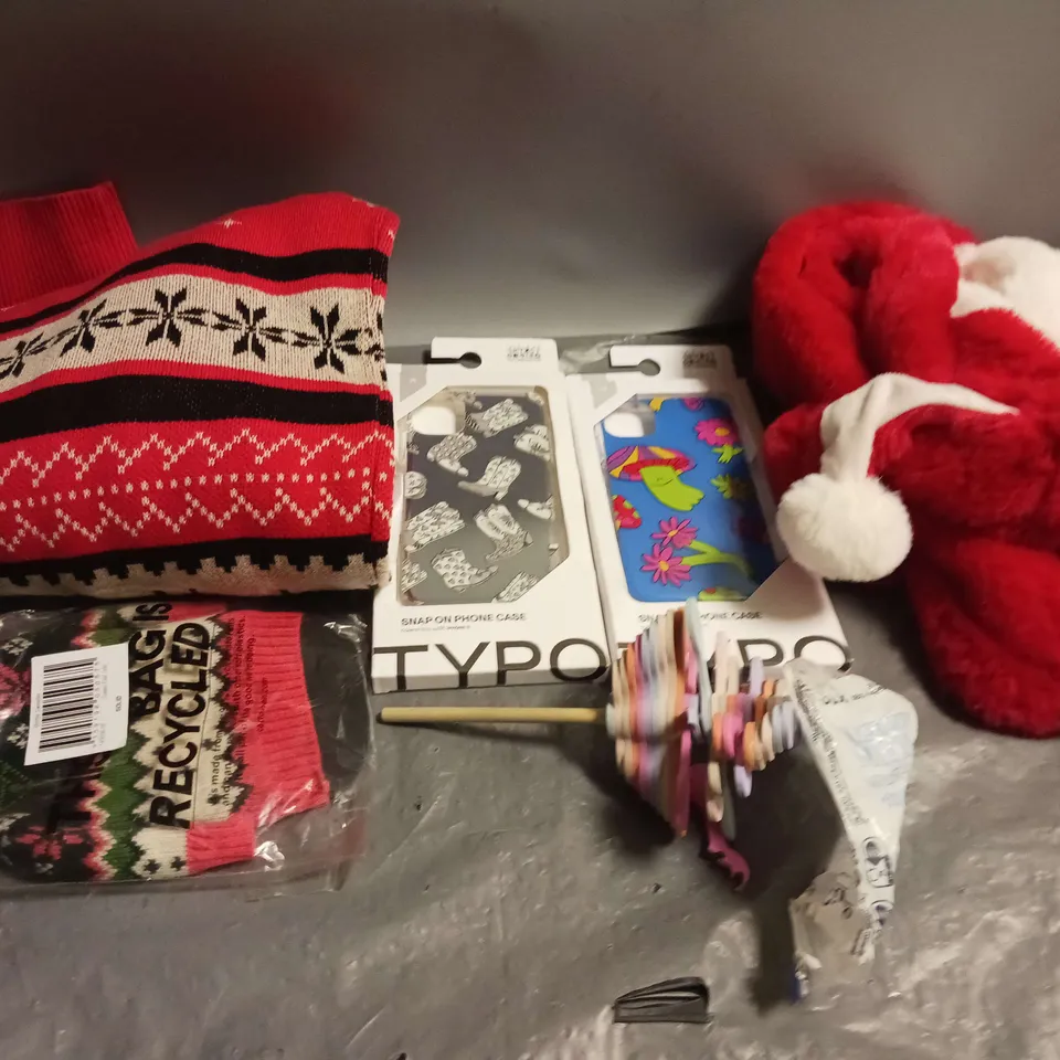 MEDIUM BOX OF APPROXIMATELY 20 ASSORTED HOUSEHOLD ITEMS TO INCLUDE PHONE CASES, JUMPER AND XMAS HAT