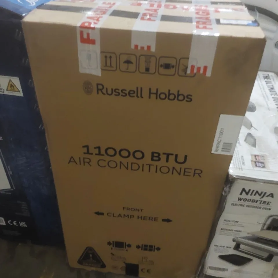 BOXED RUSSELL HOBBS RHPAC11001, 11000 BTU AIR CONDITIONER 