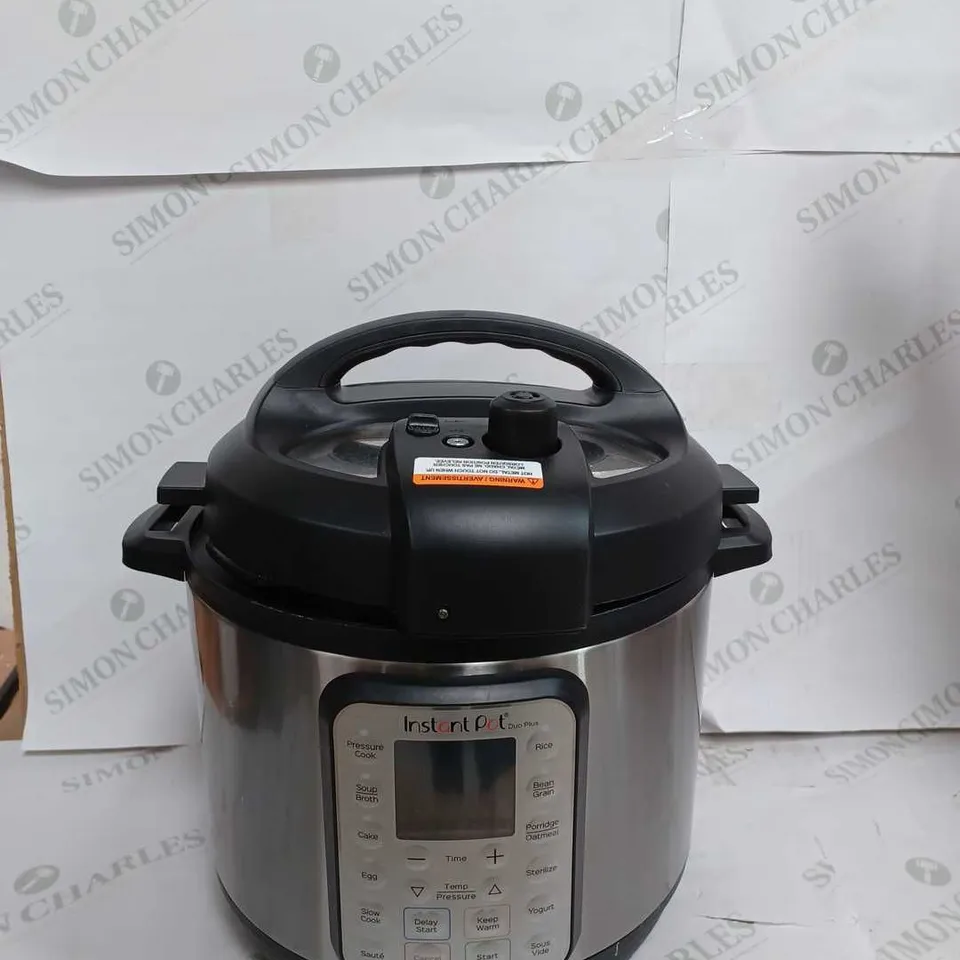 INSTANT POT DUO PLUS MULTICUISUR