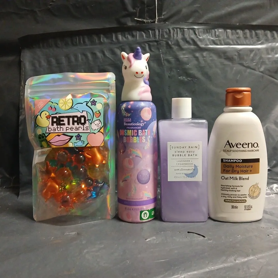APPROXIMATELY 20 ASSORTED COSMETIC ITEMS TO INCLUDE AVEENO, SUNDAY RAIN, ETC - COLLECTION ONLY