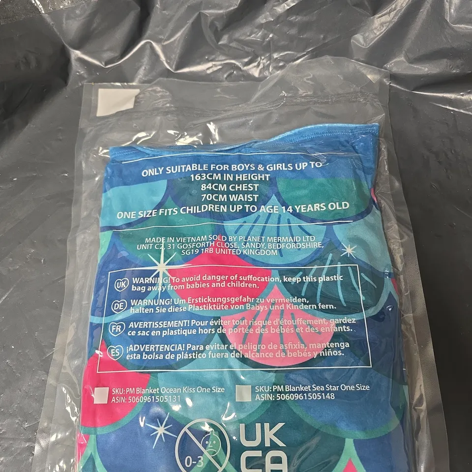 PLANET MERMAID BLANKET FOR CHILDREN, ONE SIZE UP TO 14 YEARS OLD. SEALED