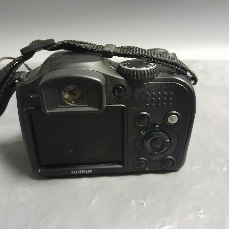 UNBOXED FUJIFILM S5700 DIGITAL CAMERA
