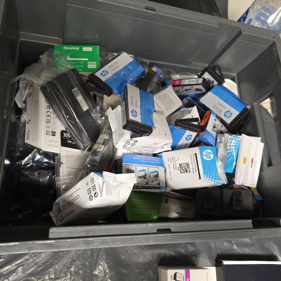LARGE QUANTITY OF ASSORTED INK CARTRIDGES