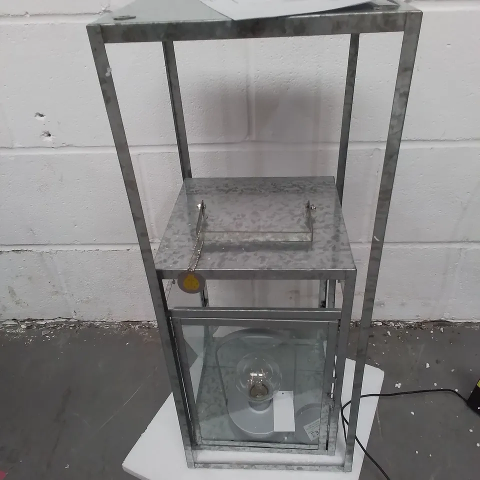BUNDLEBERRY BY AMANDA HOLDEN OUTDOOR GALVANISED STEEL SHELVES WITH LANTERN - COLLECTION ONLY 