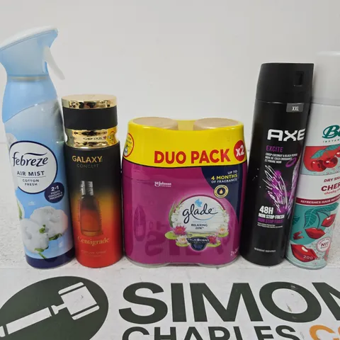 APPROXIMATELY 15 ASSORTED AEROSOLS TO INCLUDE LYNX , FEBREZE AND GLADE