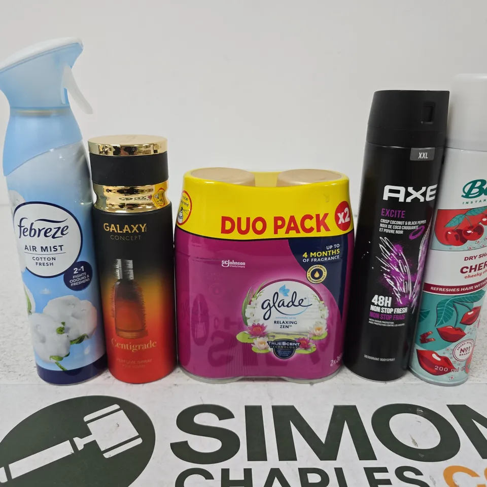 APPROXIMATELY 15 ASSORTED AEROSOLS TO INCLUDE LYNX , FEBREZE AND GLADE
