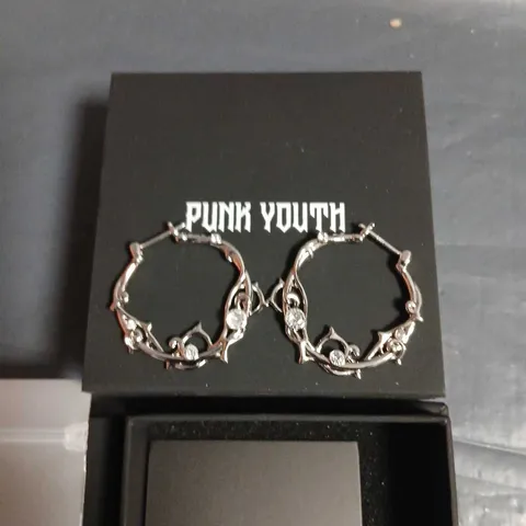 PUNK YOUTH HOOP EARRINGS – SILVER-TONE FLORAL VINE DESIGN