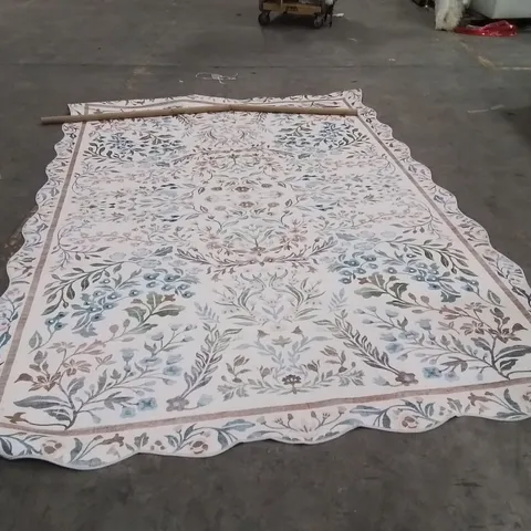 QUALITY DESIGNER AREA RUG - APPROXIMATELY 320X200CM