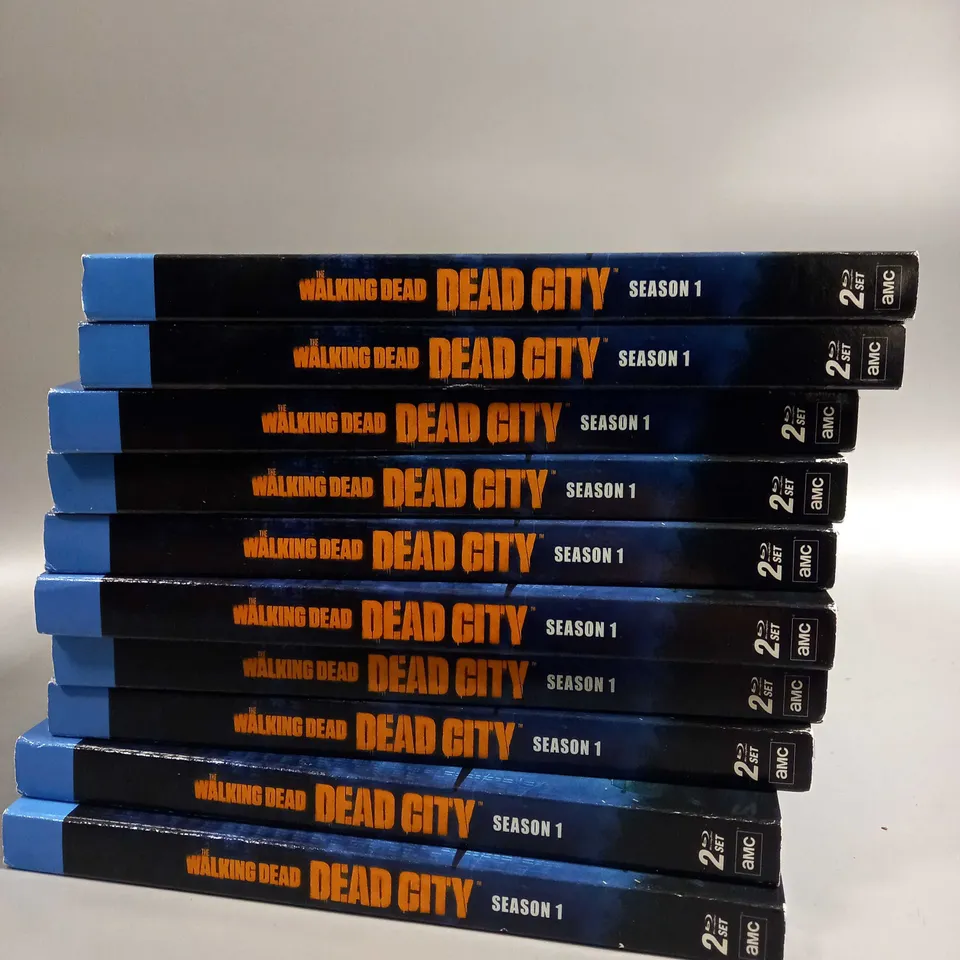 BOX OF APPROXIAMTELY 10 THE WALKING DEAD: DEAD CITY: SEASON 1 - BLUE RAY DISC