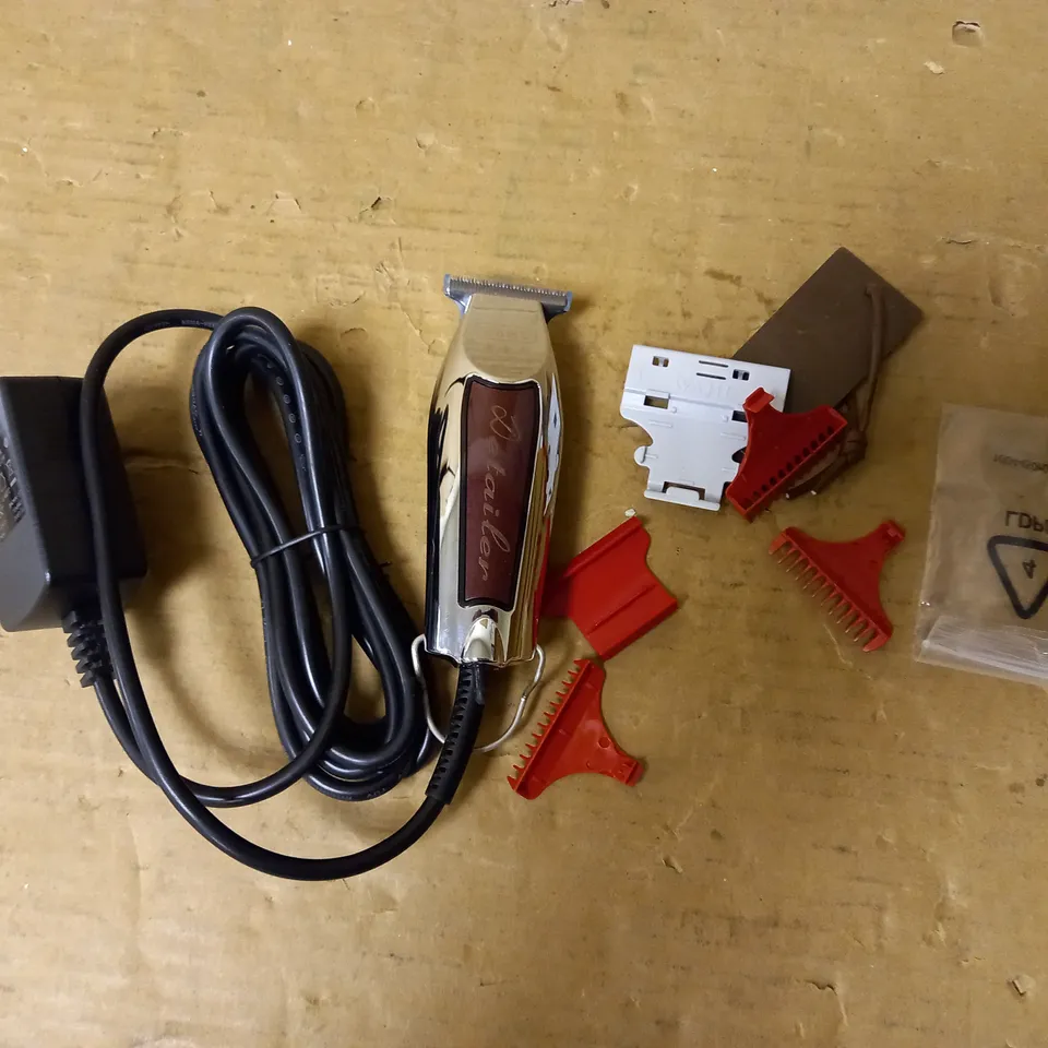 WAHL DETAILER AC MAINS TRIMMER WITH EXTRA WIDE BLADE