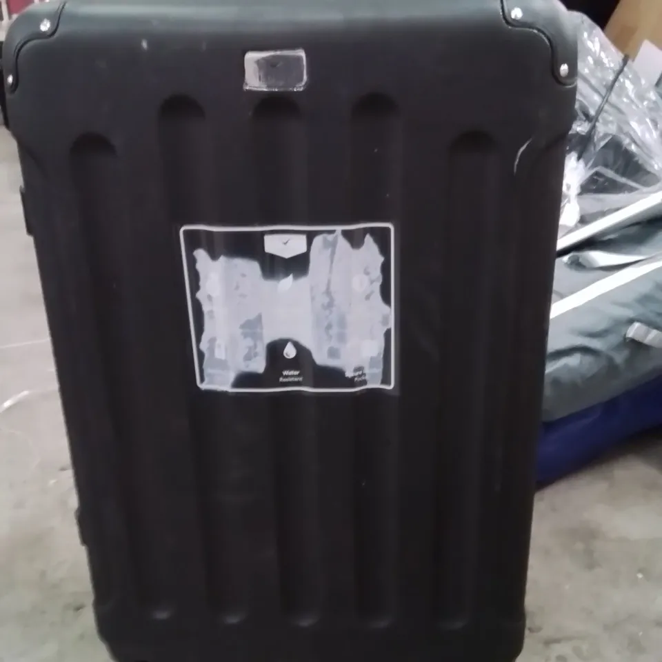 LUGG TRAVEL SUITCASE BLACK 