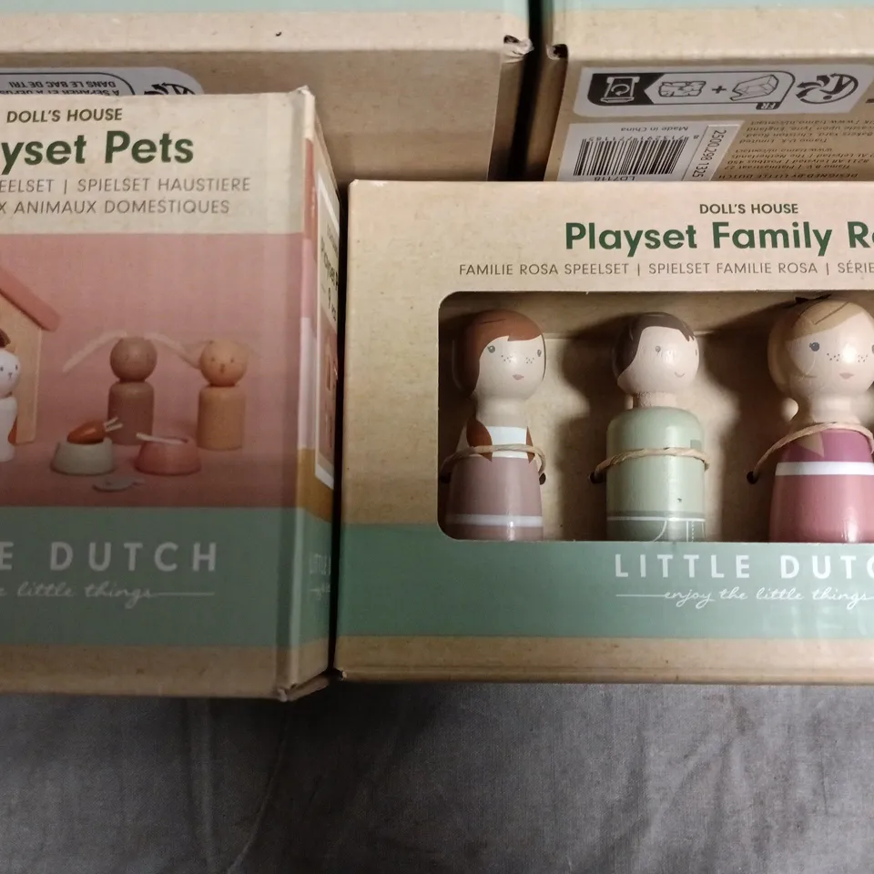 LOT OF 4 BOXED LITTLE DUTCH DOLLS'S HOUSE ACCESSORIES