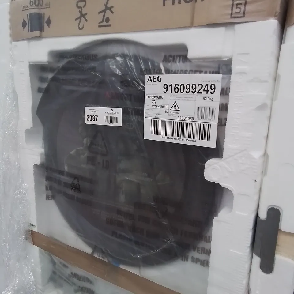 AEG 9000 ABSOLUTECARE® PLUS 9KG HEAT PUMP TUMBLE DRYER Model TR959M6BC RRP £1084