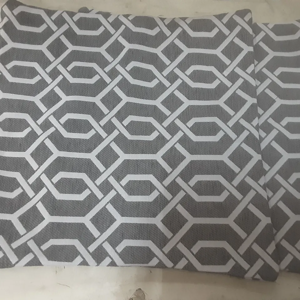 BAGGED 2 SET RED RAINBOW PILLOW CASE 