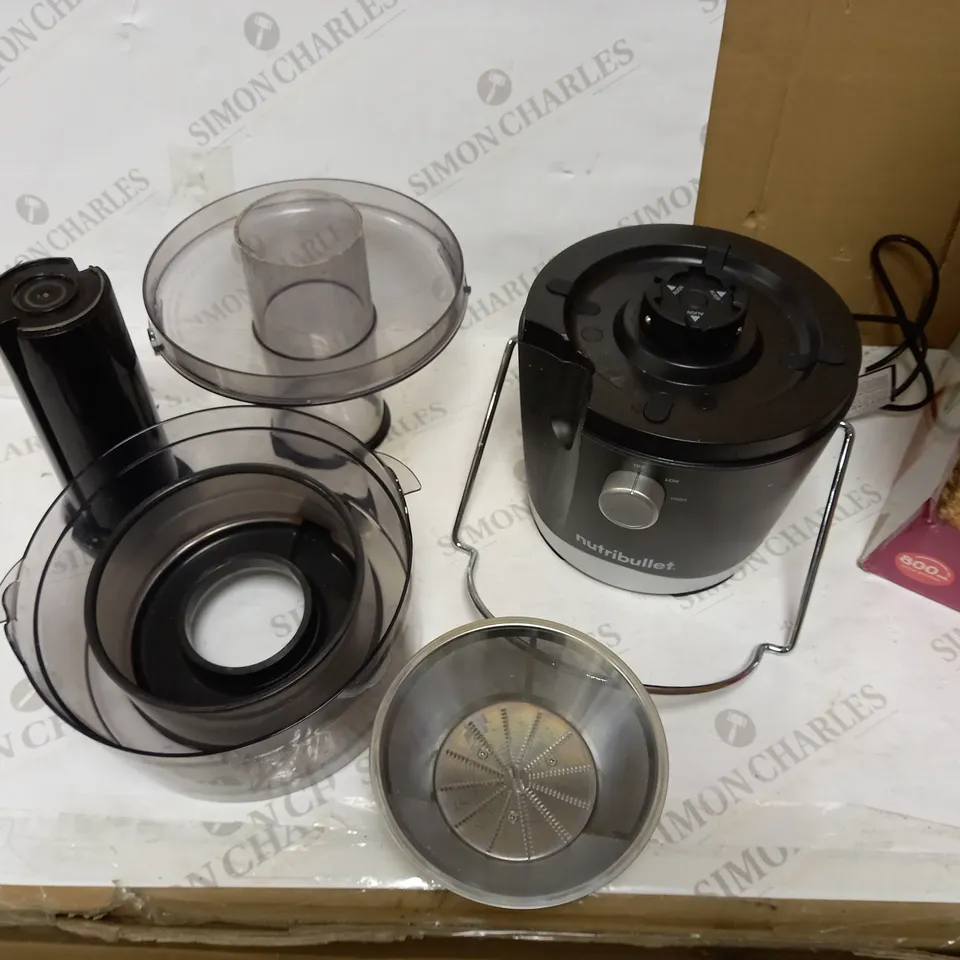 NUTRIBULLET CENTRIFUGAL JUICER