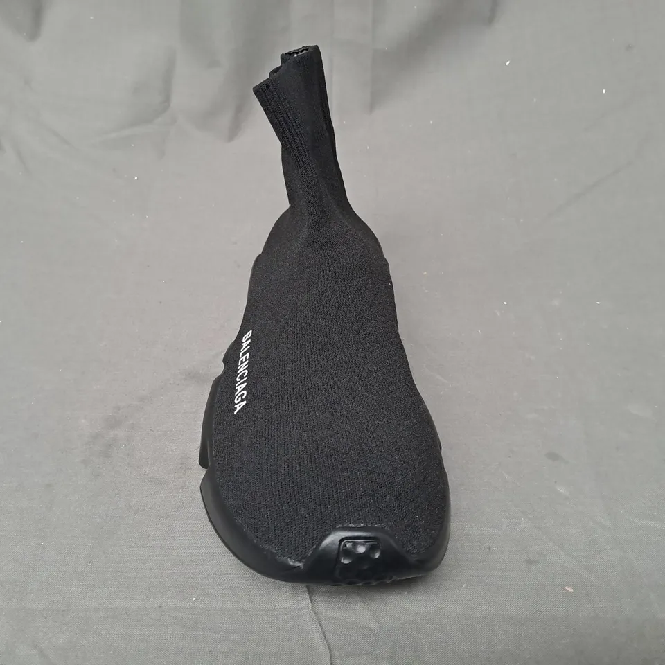 BOXED PAIR OF BALENCIAGA SHOES IN BLACK EU SIZE 42