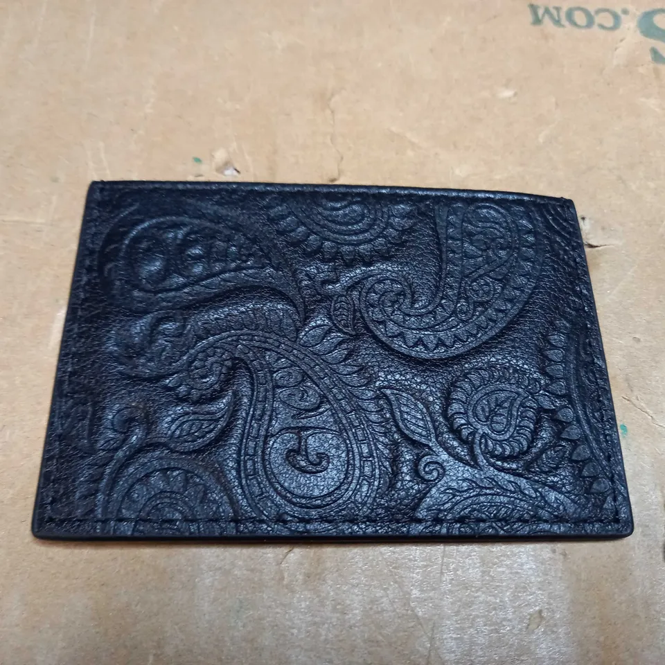 PRETTY GREEN ALLOWAY PAISLEY EMBOSSED CARD HOLDER 