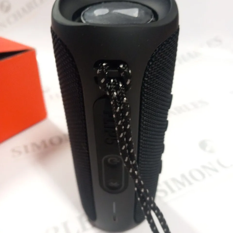 BOXED JBL BY HARMAN FLIP 5 BLUETOOTH SPEAKER