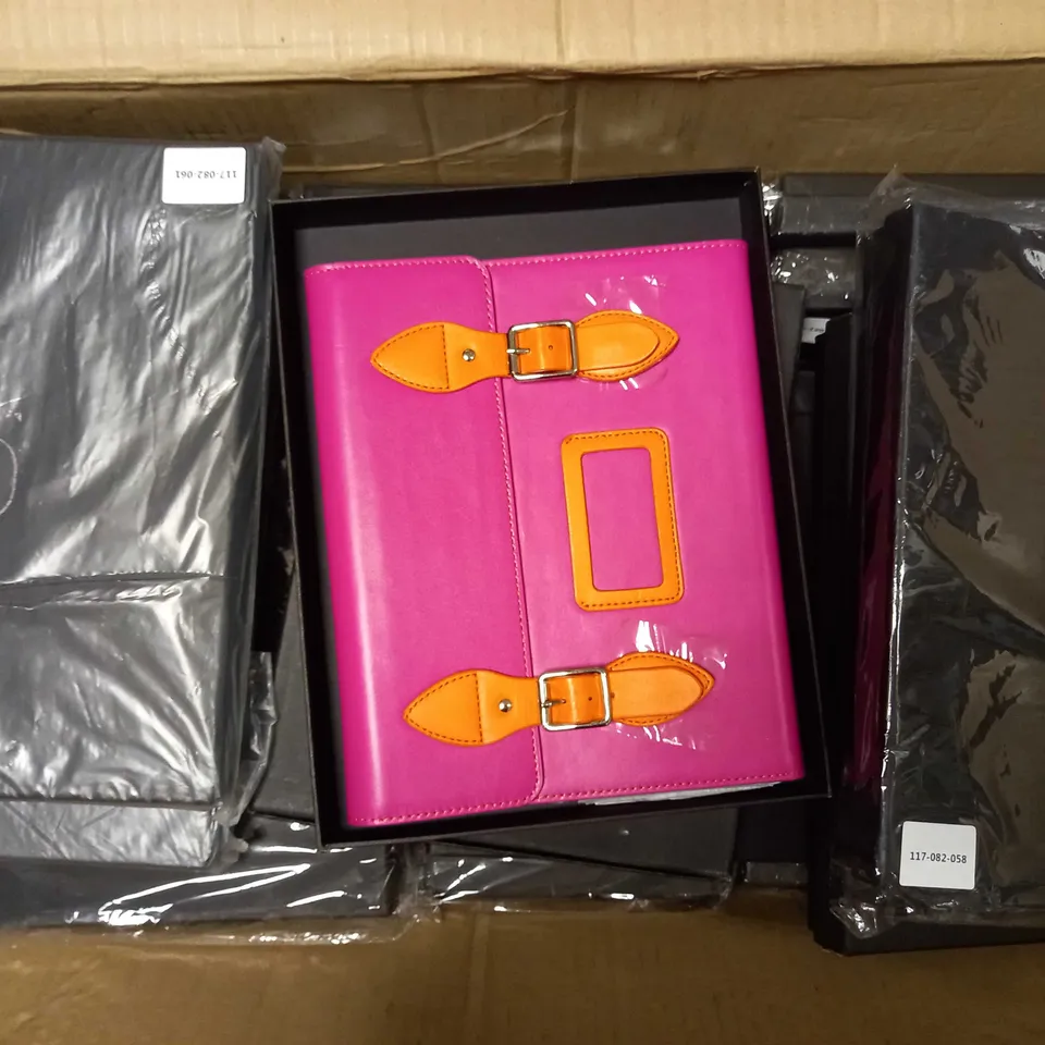 LOT OF APPROXIMATELY 35 TABLET CASES