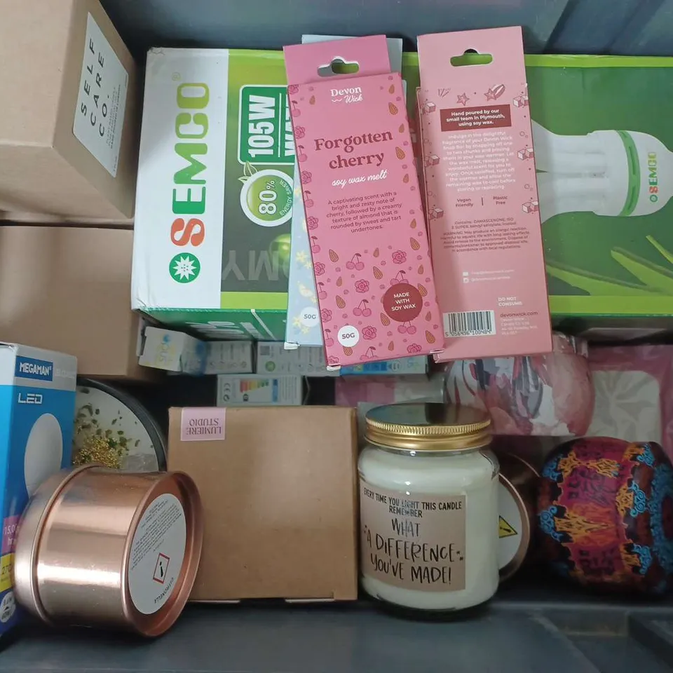 BOX OF ASSORTED SCENTED CANDLES AND LIGHT BULBS 