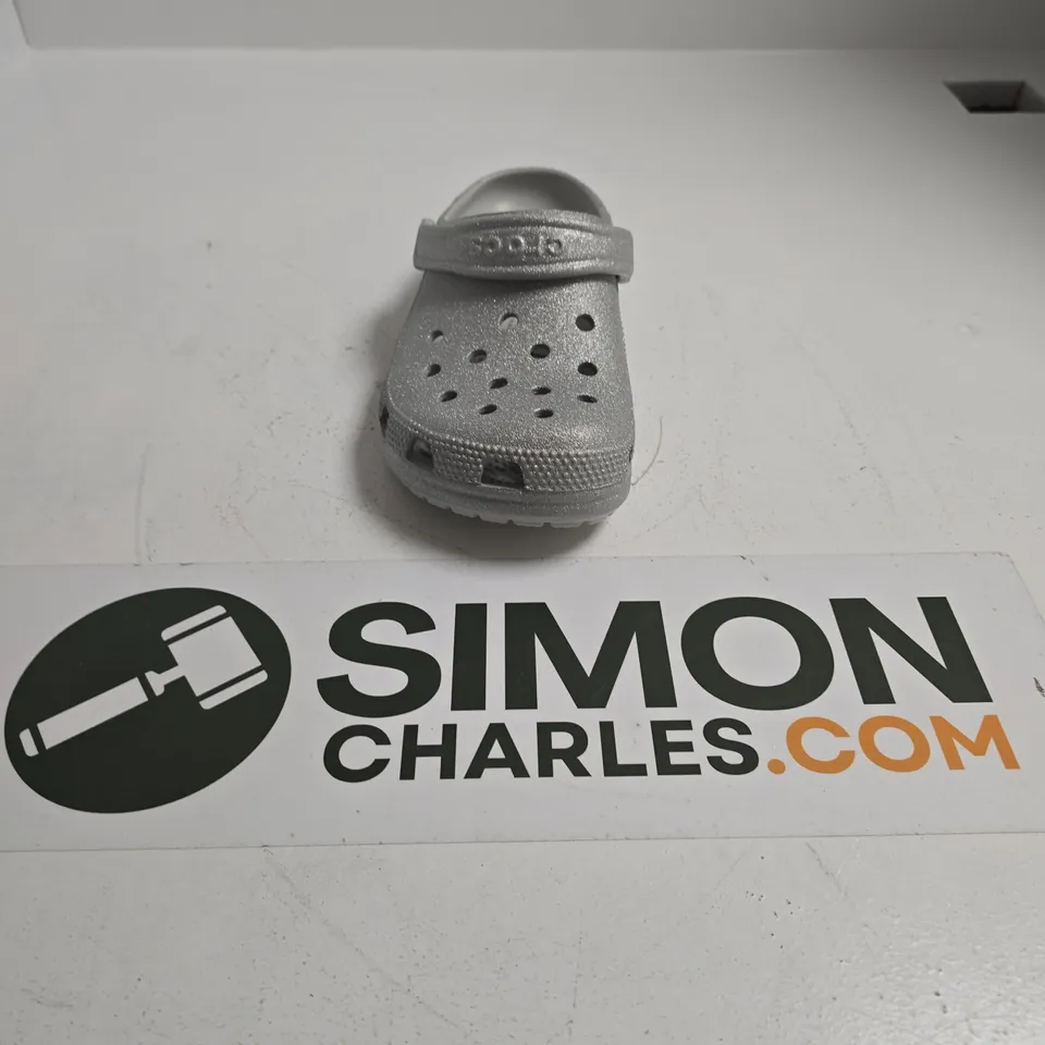 UNBOXED PAIR OF CROCS CLASSIC GLITTER CLOGS - UK M4/W5