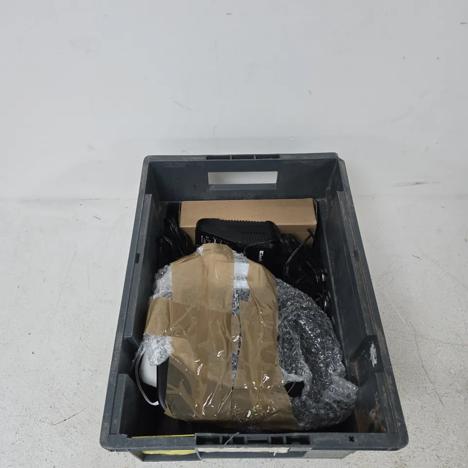 TOTE OF APPROXIMATELY 7 ASSORTED ITEMS TO INCLUDE: EE BROADBAND ROUTER