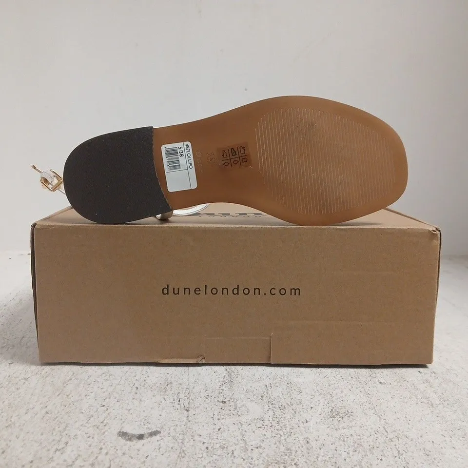 BOXED PAIR OF DUNE LONDON SANDALS IN WHITE SIZE 5