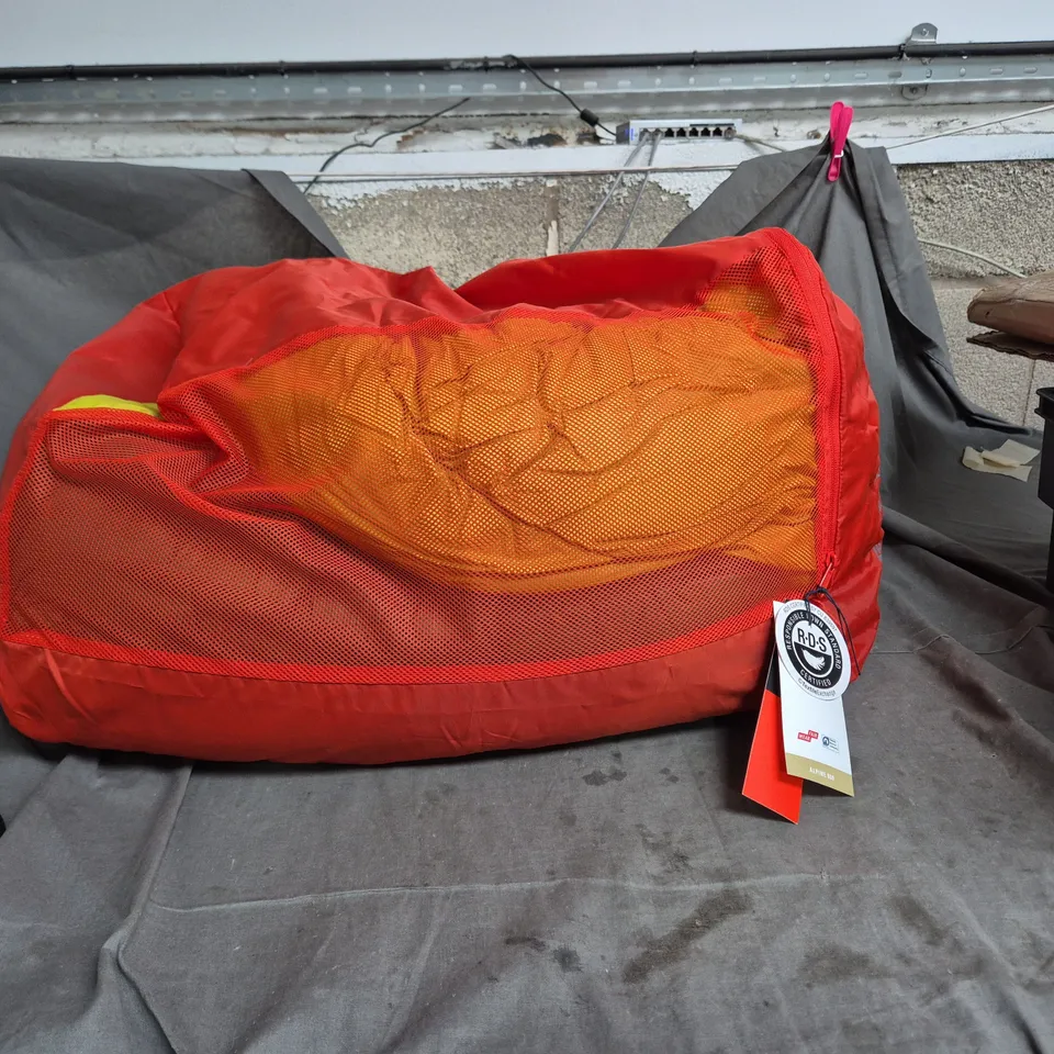 RAB RED SLEEPING BAG – COMPRESSIBLE WITH STUFF SACK