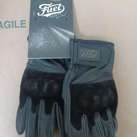 FUEL W22-GLOVES IN BLACK SIZE XL