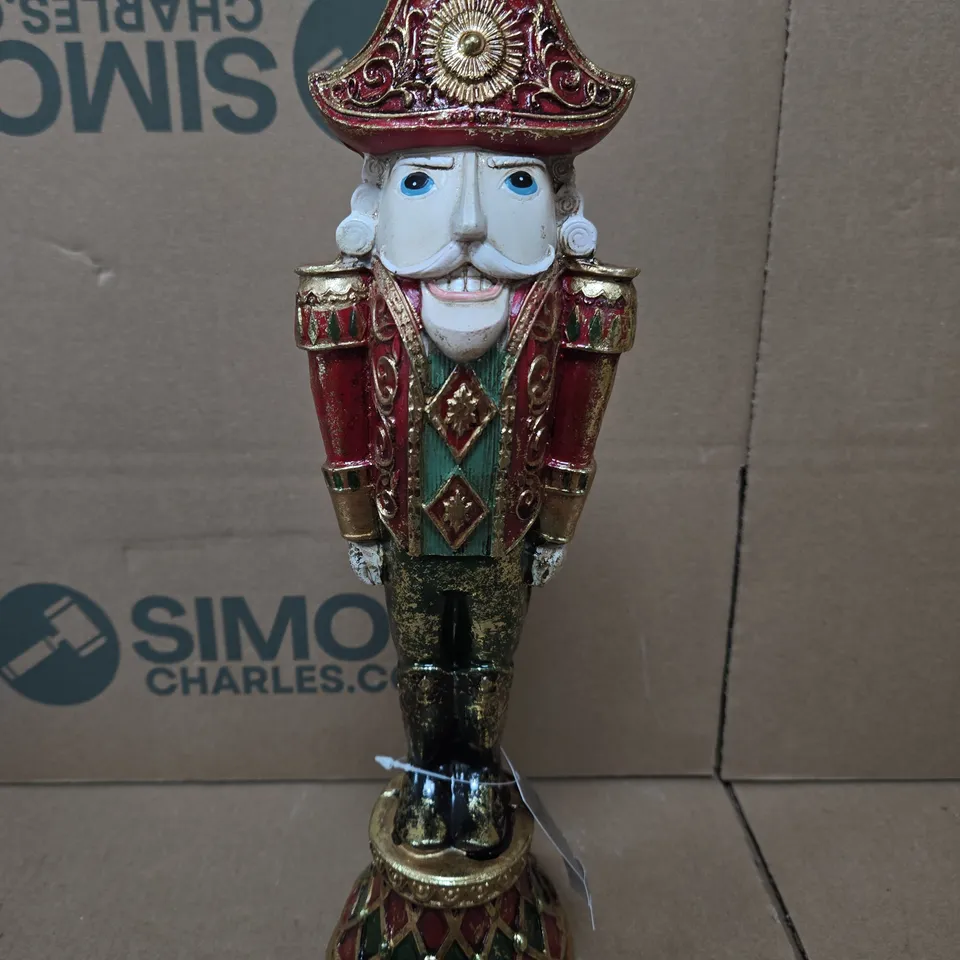 BOX OF 2 GISELA GRAHAM LONDON DECORATIVE NUTCRACKER  