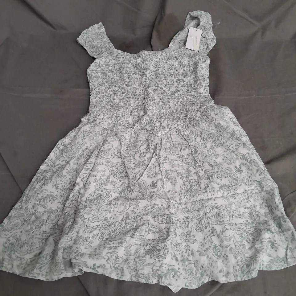 HOLLISTER SLEEVELESS PLAYSUIT IN GREEN PRINT SIZE S