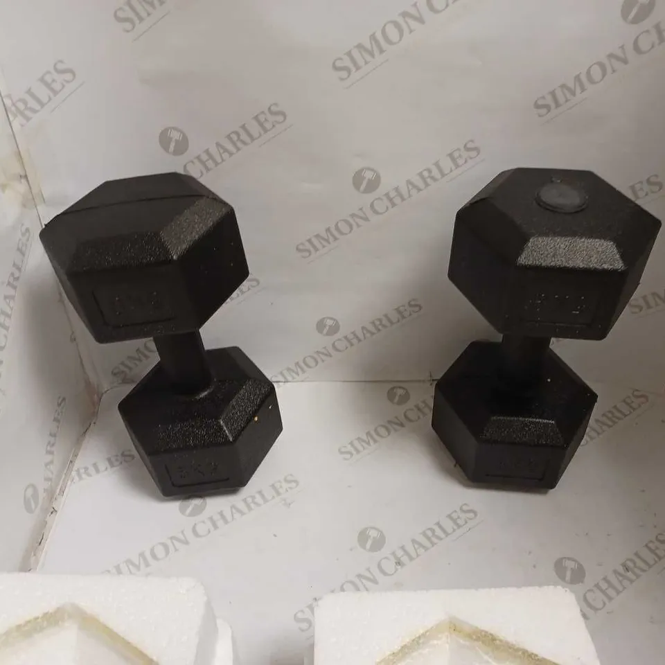 PAIR OF 5KG DUMBBELLS
