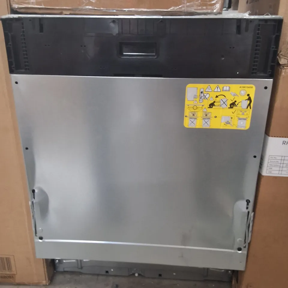 AEG FSB53647Z FULL-SIZE FULLY INTEGRATED DISHWASHER