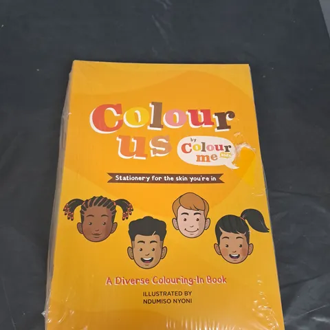 BOX OF APPROXIMATELY 125 COLOUR US BY COLOUR ME KIDS DIVERSE COLOURING BOOKS