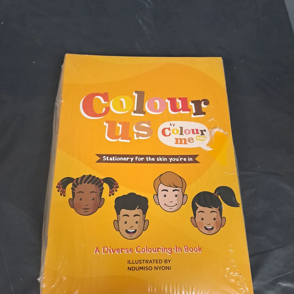 BOX OF APPROXIMATELY 125 COLOUR US BY COLOUR ME KIDS DIVERSE COLOURING BOOKS