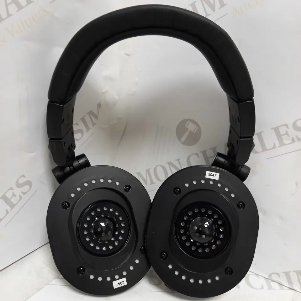 AUDIO TECHNICA ATH-M50X HEADPHONES