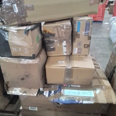 PALLET CONTAINING VARIOUS ASSORTED INCOMPLETE FURNITURE PARTS AND OTHER HOUSEHOLD ITEMS 